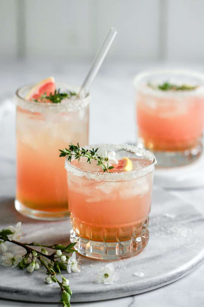 non-alcoholic grapefruit thyme cocktail
